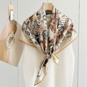 Doppelfarbiger Seidenschal